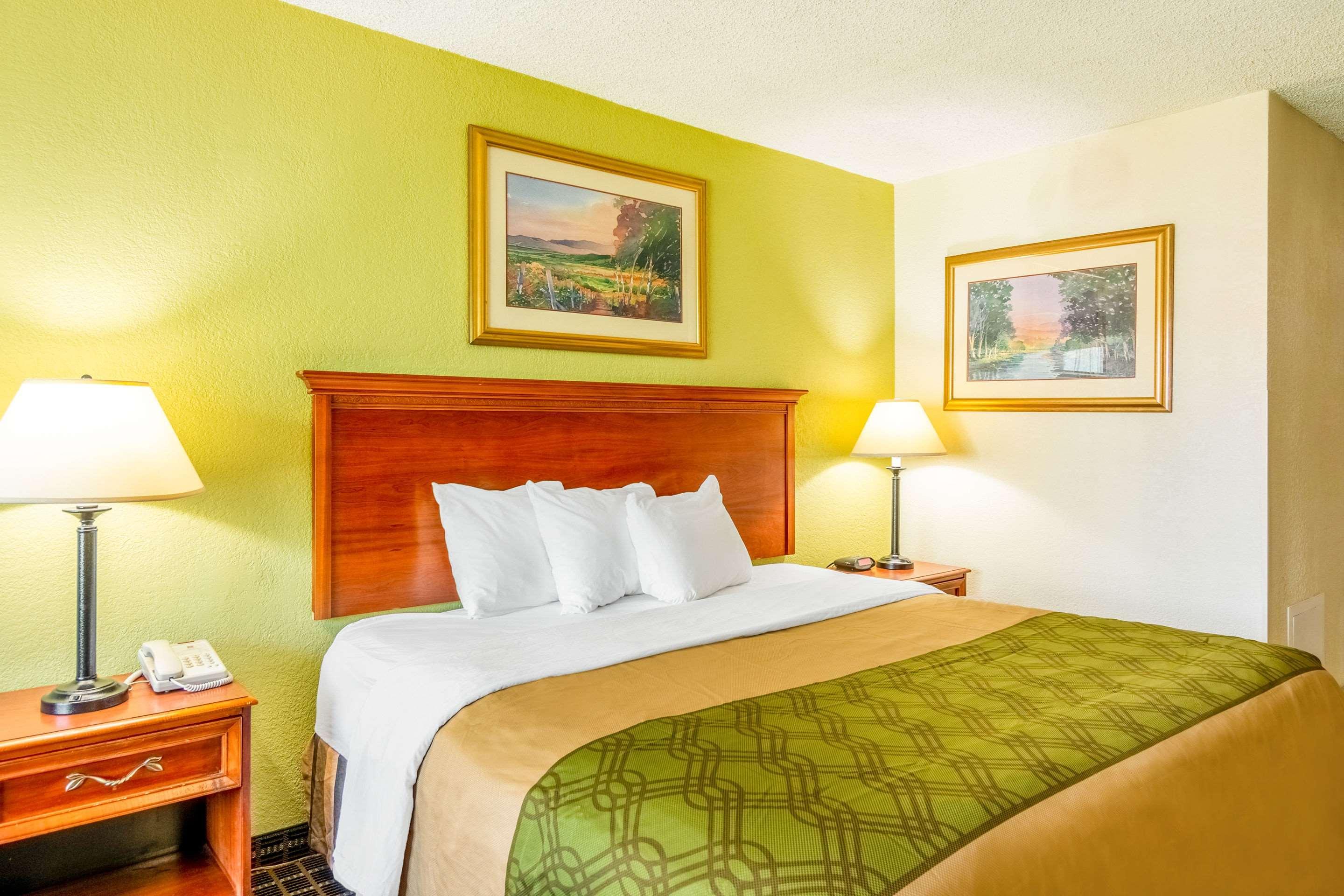 Rodeway Inn Central ريتشموند المظهر الخارجي الصورة
